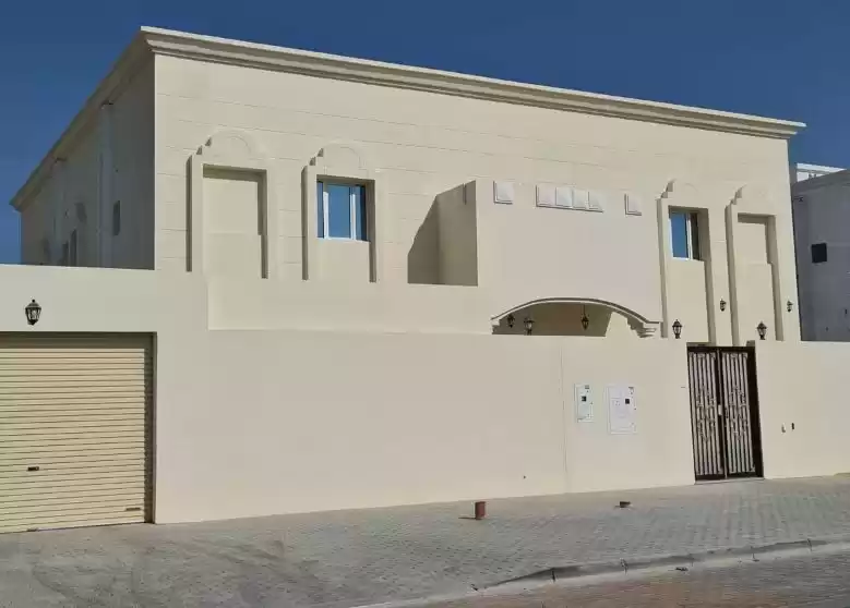 Residential Ready Property 7+ Bedrooms U/F Standalone Villa  for rent in Al Sadd , Doha #9015 - 1  image 